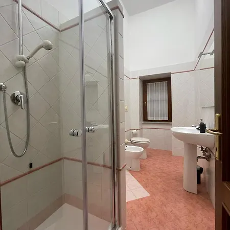 Lhe Iside Apartmán *